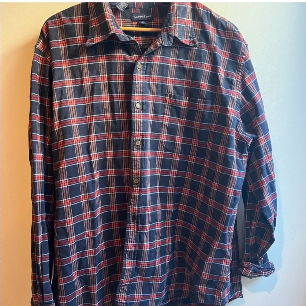 Lands End plaid red and navy men's button down
size XXL